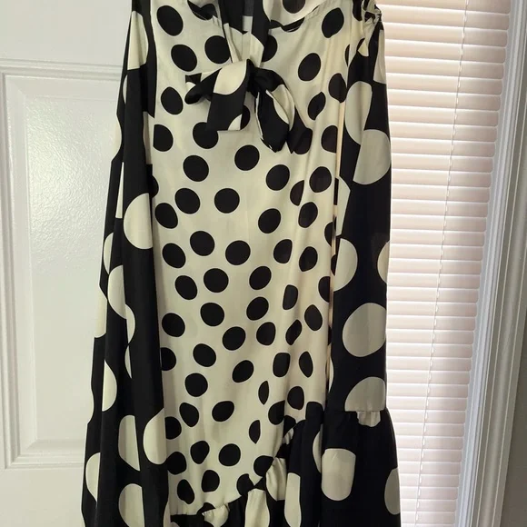 Gorgeous Polka Dots Halter Neck Dress - Picture 6 of 7